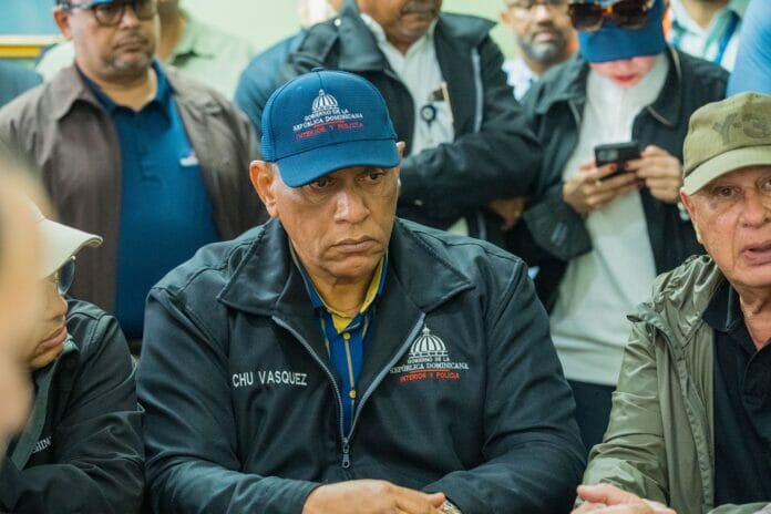 Gobierno deja instalado Centro de Operaciones en Samaná; alcaldías recibirán aportes