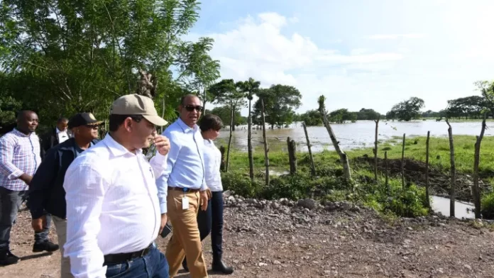 Obras Públicas realiza intervenciones en comunidades afectadas por el huracán Fiona
