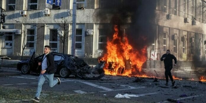 Rusia lanza nuevos bombardeos contra varias ciudades de Ucrania