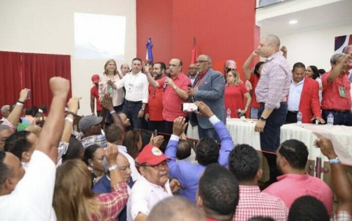 PRSC vuelve a elegir a Quique Antún como presidente