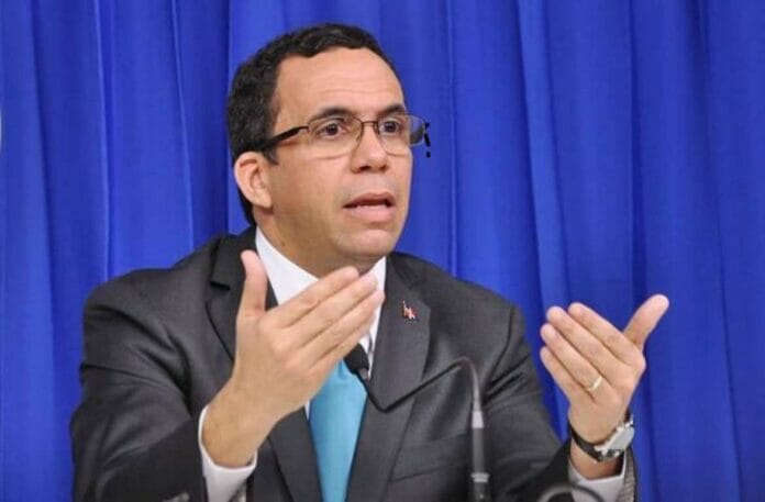 Andrés Navarro: 