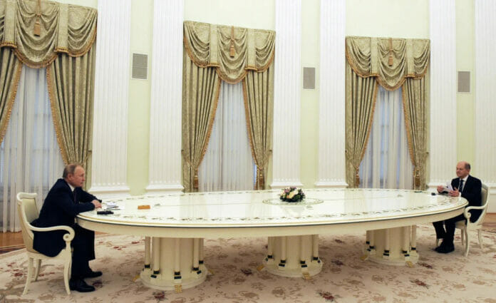 Alemania pide a Rusia que descarte el uso de armas nucleares