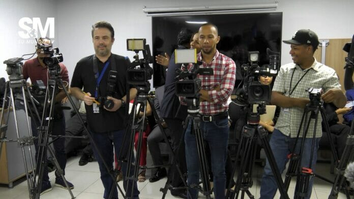Camarógrafos claman por pensiones y mejoras salariales