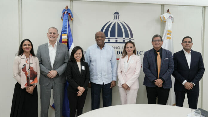 Energía y Minas explica al Banco Mundial avances en sector eléctrico 