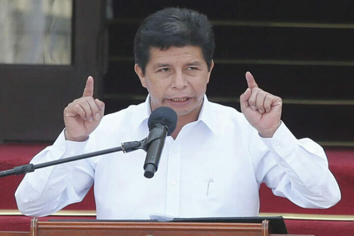 Castillo dice que es inocente y que jamás renunciará a la Presidencia