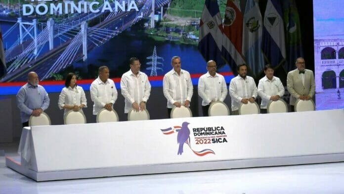 Presidente Abinader da inicio a Cumbre del Sica