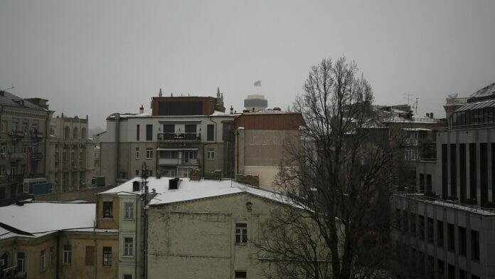 La capital de Ucrania amanece entre explosiones tras un nuevo ataque ruso a las infraestructuras