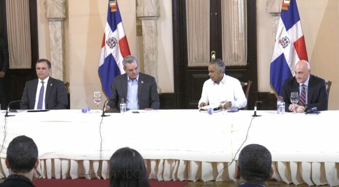 Gobierno afirma estar cuidando el dinero del pueblo