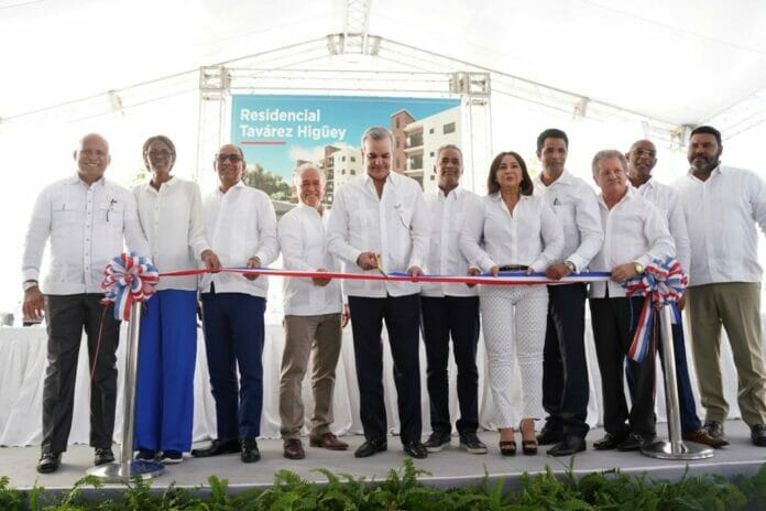 Gobierno entrega 96 apartamentos en Higüey del Plan Familia Feliz
