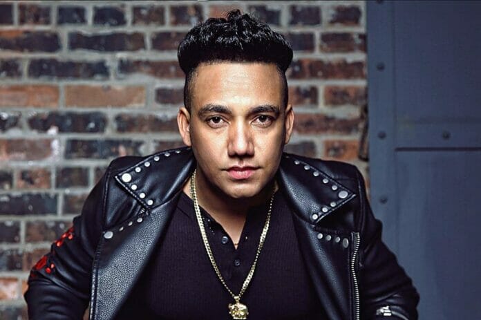 Elvis Martínez se auto regala un Lamborghini Urus por su cumpleaños