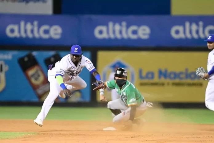 Licey completó comeback ante Estrellas en la Capital