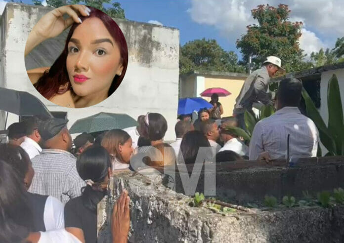 Pareja desaparecida en la Guáyiga: familiares se despiden Elizabeth Almarante
