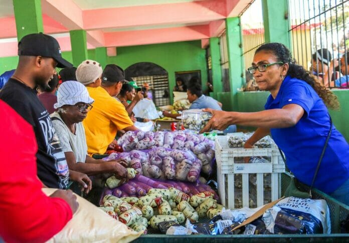Inespre instalará 62 mercados en el país para realizar venta de combos