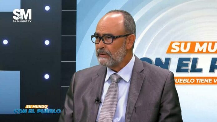 Héctor Acosta: 