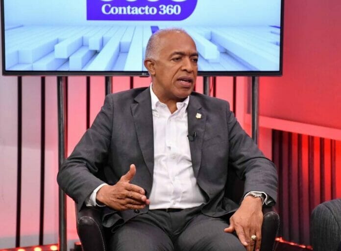 Bertico Santana: es urgente hacer un redireccionamiento de las vías en SDE