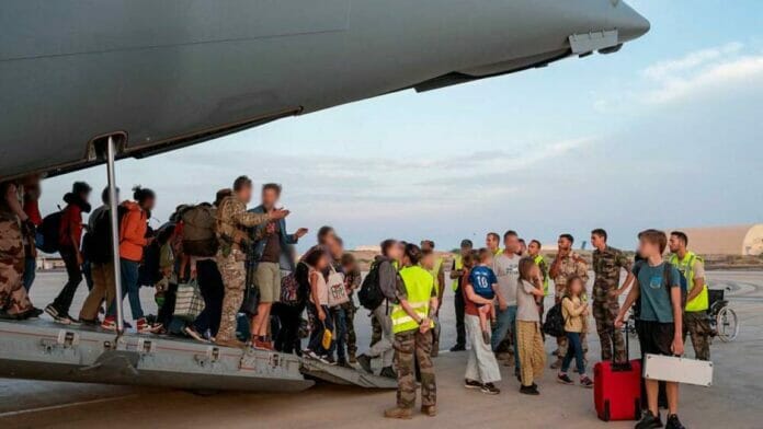 Sudán | Más de mil ciudadanos europeos han sido evacuados