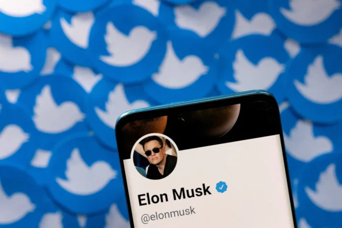 Elon Musk puso fecha límite al check azul gratuito en Twitter