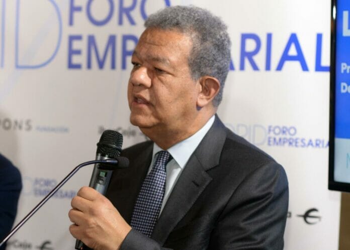 Leonel Fernández afirma encuesta Asisa demuestra FP es el partido en ascenso