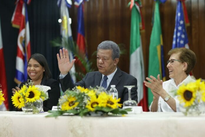 Reconocen a Leonel Fernández como propulsor de modelos de las Naciones Unidas en RD
