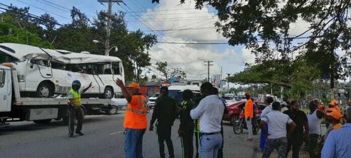 Fallece segunda víctima de accidente de autobús en Hato Mayor
