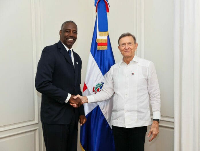 Embajada de EEUU anuncia Isiah Parnell como encargado de Negocios en el país