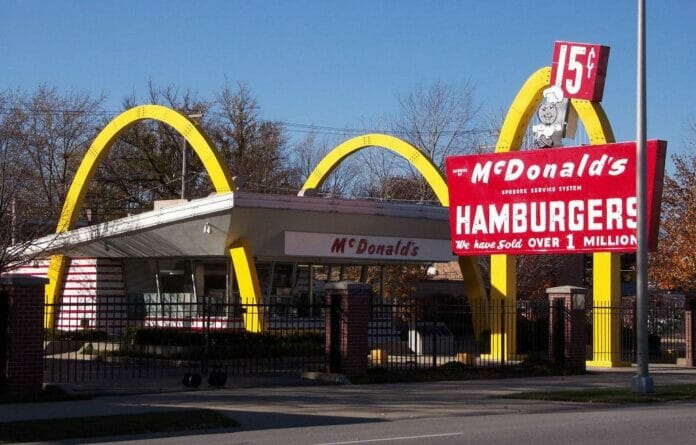 Se cumplen 83 años desde que McDonald's abrió su primer restaurante