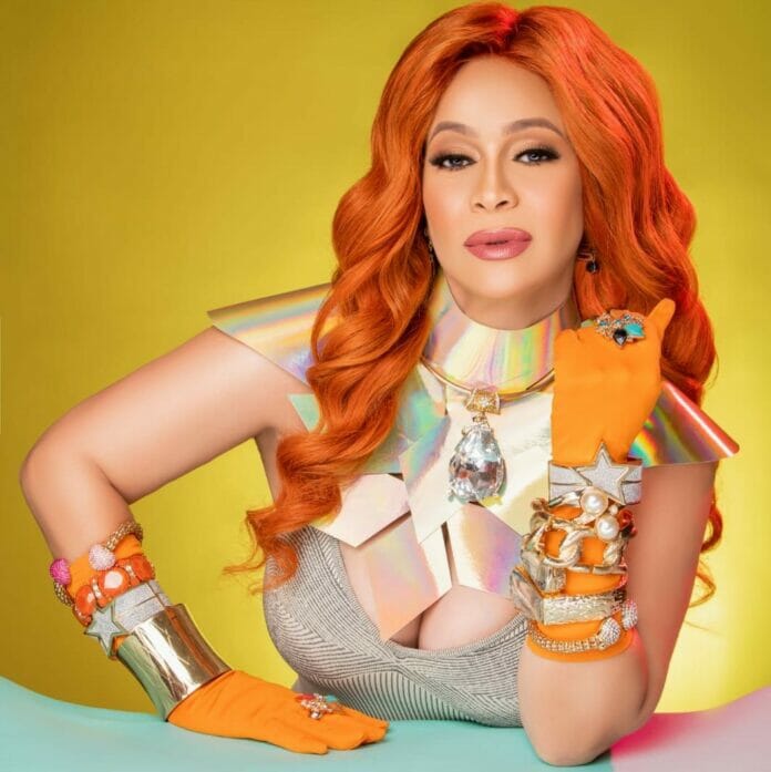Mirian Cruz estrena tema musical 