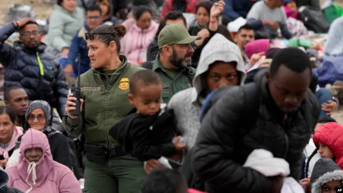 EEUU: expira restricción migratoria del Título 42, comienzan a aplicar el Título 8