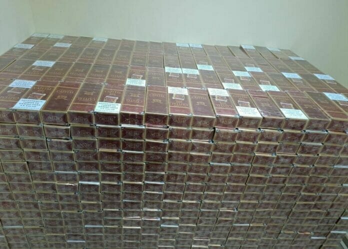 Valverde: PN apresa en chofer transportaba cargamento de cigarrillos de contrabando