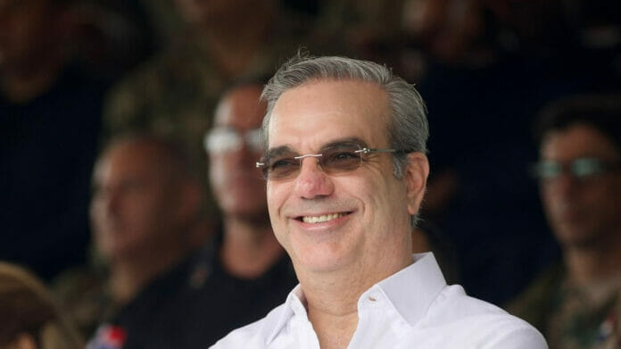 Abinader instruye realizar primer censo nacional de bienes inmuebles del Estado