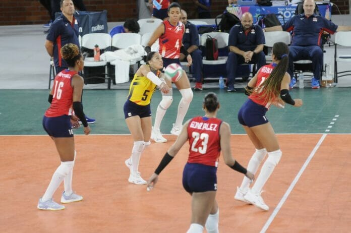 “Las Reinas del Caribe” barren a Costa Rica en debut voleibol El Salvador