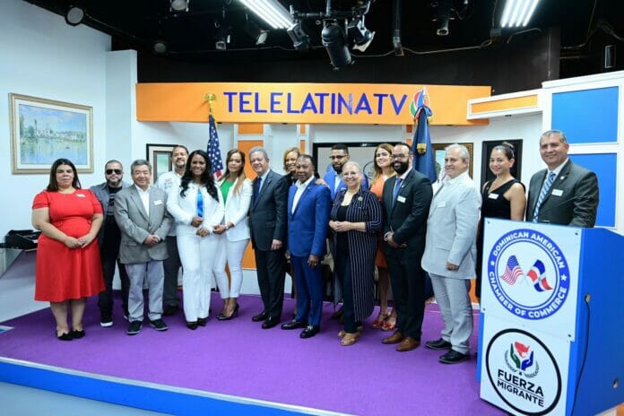 Leonel se reúne con Cámara Domínico Americana de Comercio en EEUU