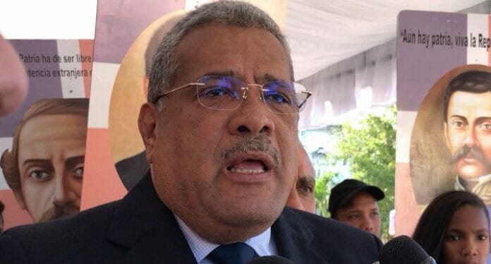 Luis “El Gallo” apoya rechazo de Abinader a que RD cargue con problemas haitianos