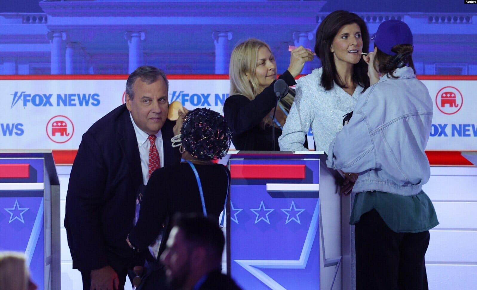 Aspirantes presidenciales luchan por protagonismo ante ausencia de Trump