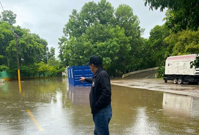 Ministro de Deportes supervisa instalaciones Centro Olímpico por tormenta Franklin