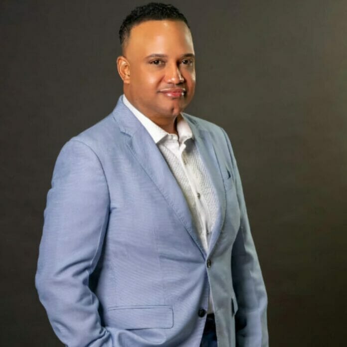 Johan Rosario recibe Premio Nacional de Literatura 2023