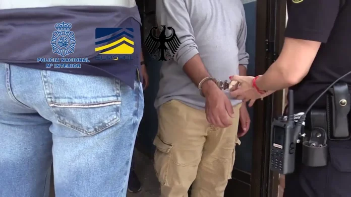 Desmantelan red que se dedicaría al tráfico de migrantes sirios