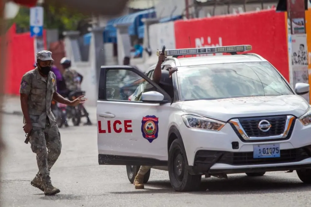Kenia y Haití establecen relaciones diplomáticas en plena crisis del país caribeño