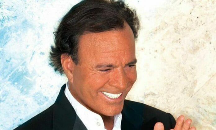 Dos extrabajadoras denuncian presunto acoso sexual de Julio Iglesias