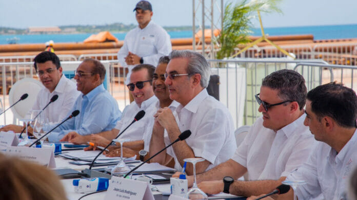 Primer crucero llegará a Pedernales el 18 de diciembre, anuncia Abinader