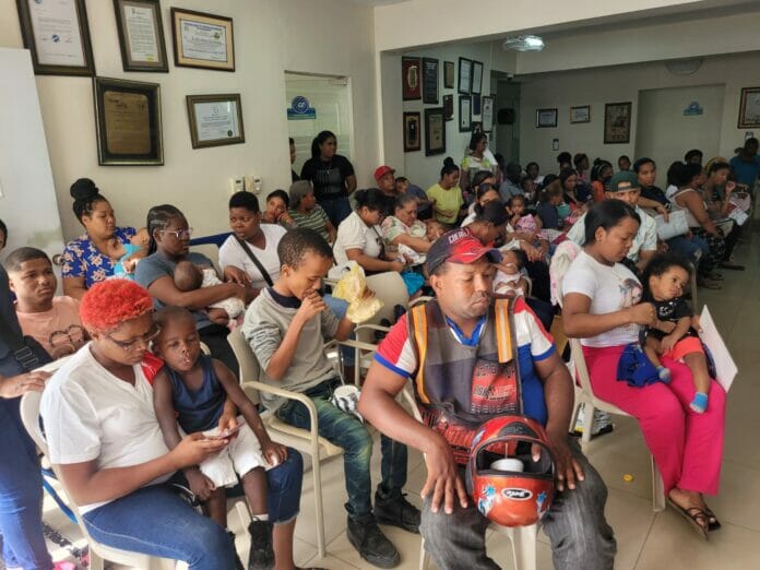 Cruz Jiminián inicia octava jornada cirugías para niños con hidrocefalia