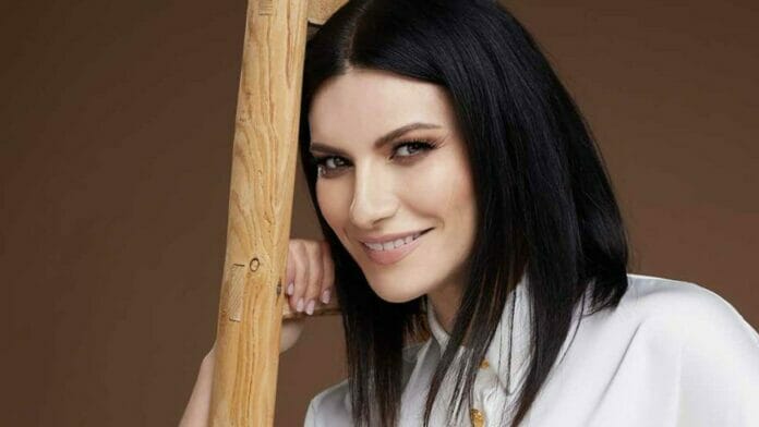 Laura Pausini prepara “Yo Canto 2” con tributos a Bad Bunny y Joan Sebastian