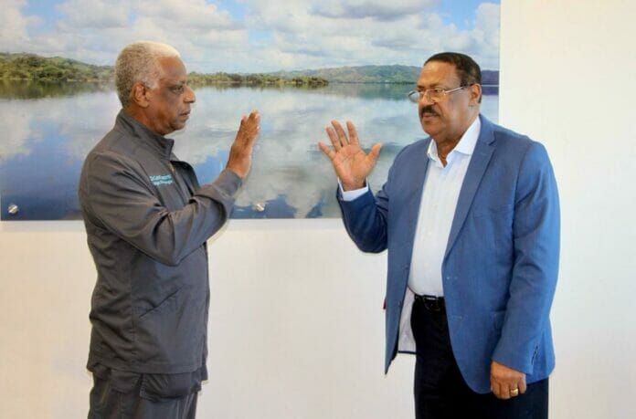 Titular del SRSM juramenta nuevo director de CECANOT