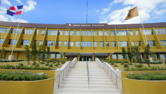 Primarias PRM: JCE desmiente haya autorizado realzar encuestas a boca de urnas