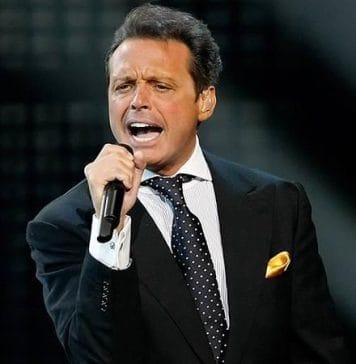 Luis Miguel habría sido operado en Nueva York y permanece hospitalizado, según prensa española Ya están a la venta las boletas desde 3,800 a 26,765 pesos para ver a Luis Miguel al país