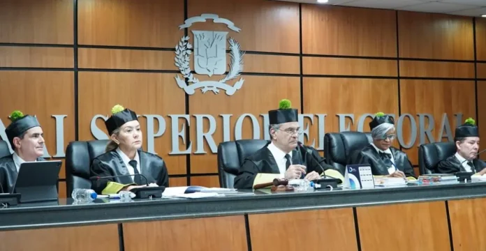 TSE acoge amparo contra FP y le ordena inscribir candidato a senador por Elías Piña
