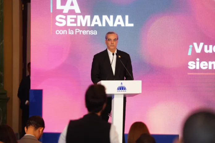 Abinader anuncia entrega de doblesueldo a empleados públicos la próxima semana