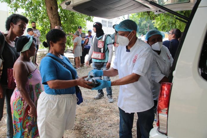 INABIE realiza labores de asistencia social a familias afectadas por lluvias