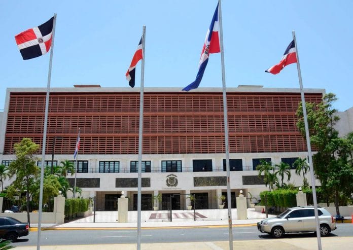 Estudian Presupuesto General del Estado 2024 por más de RD$1.4 billones