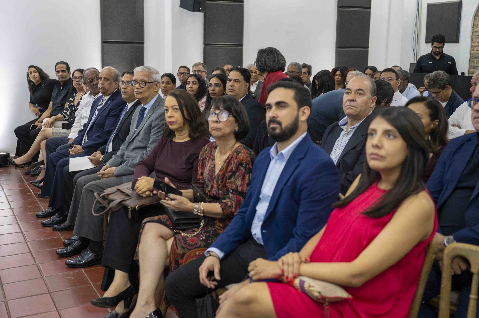 Banreservas continúa publicación Obras Completas de Pedro Mir